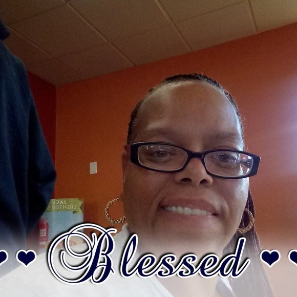 Meet your Posher, Lucretia - Picture 1 of 1